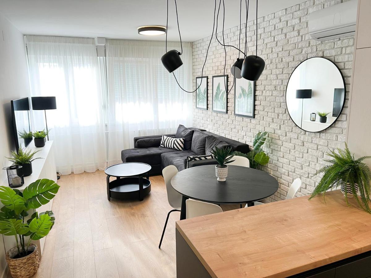 The Black & White Oasis Beograd Ngoại thất bức ảnh