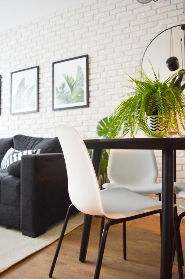 The Black & White Oasis Beograd Ngoại thất bức ảnh