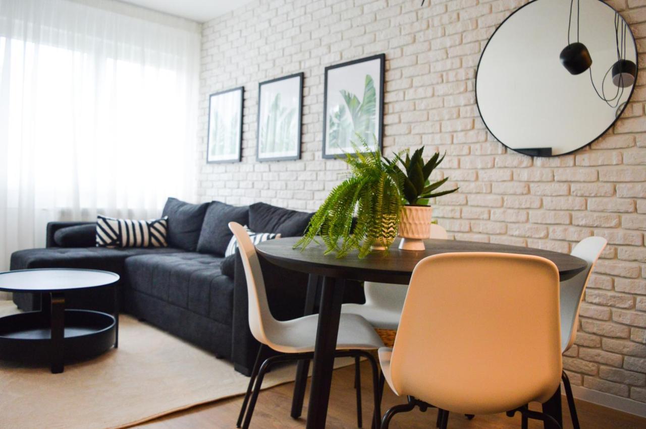 The Black & White Oasis Beograd Ngoại thất bức ảnh