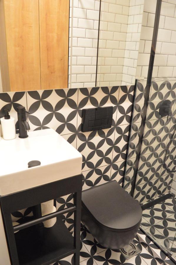 The Black & White Oasis Beograd Ngoại thất bức ảnh
